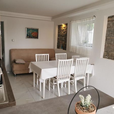 Apartma Kantina Ancarano Esterno foto