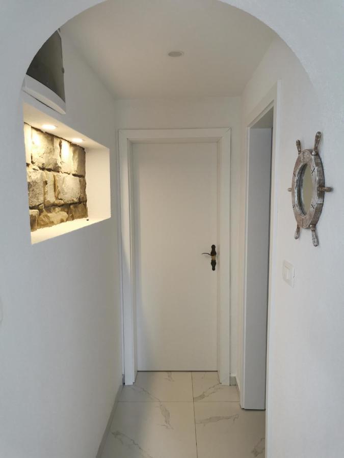 Apartma Kantina Ancarano Esterno foto